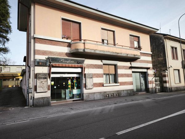 negozio in vendita a Gallarate in zona Cascinetta