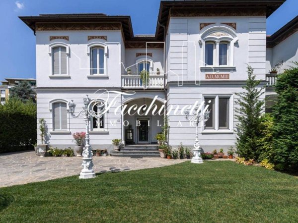 casa indipendente in vendita a Gallarate