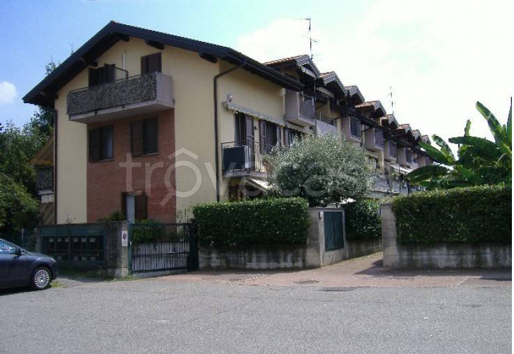 appartamento in vendita a Gallarate in zona Madonna in Campagna