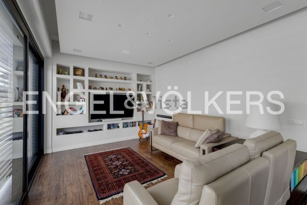 casa indipendente in vendita a Gallarate