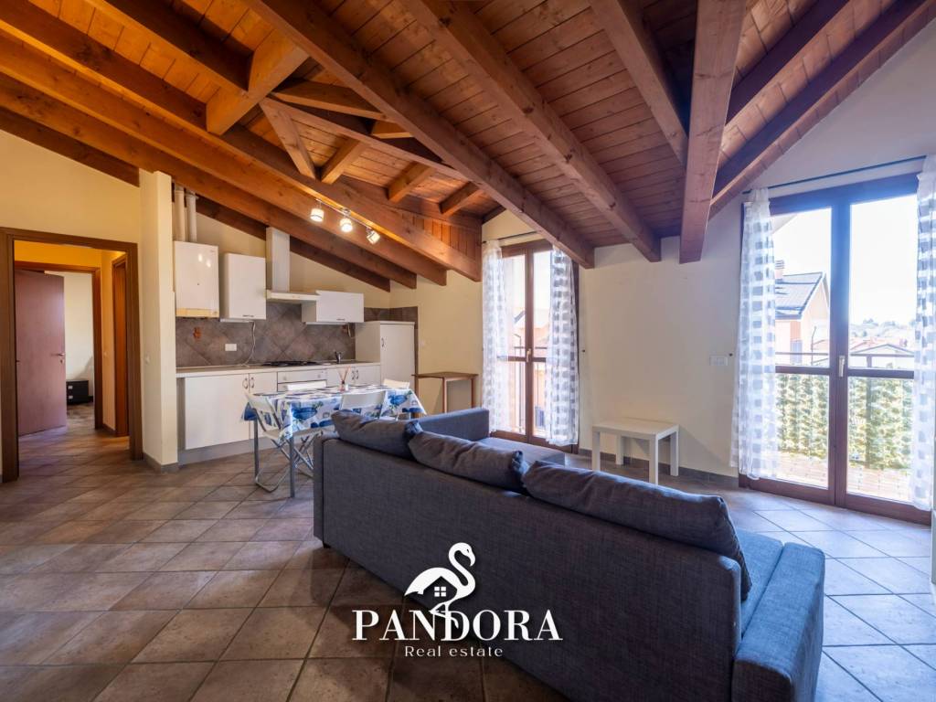 appartamento in vendita a Gallarate in zona Arnate