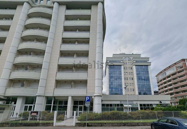 ufficio in vendita a Gallarate