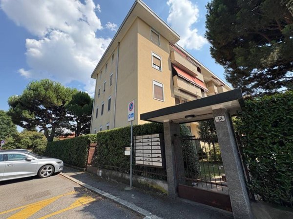 appartamento in vendita a Gallarate in zona Ronchi