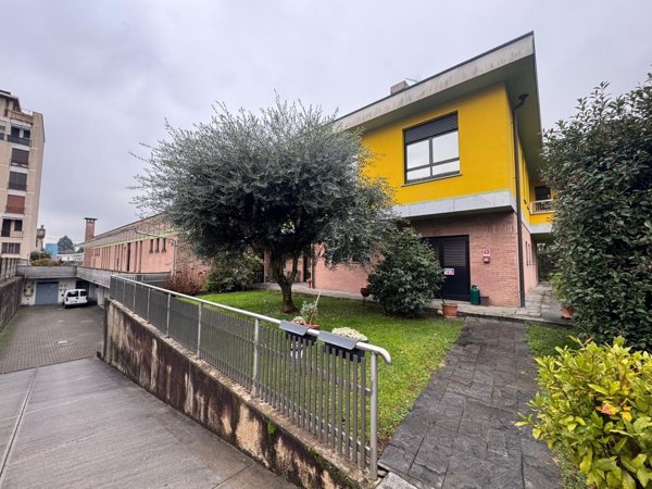 villa in vendita a Gallarate
