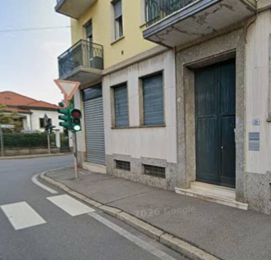 negozio in vendita a Gallarate in zona Ronchi
