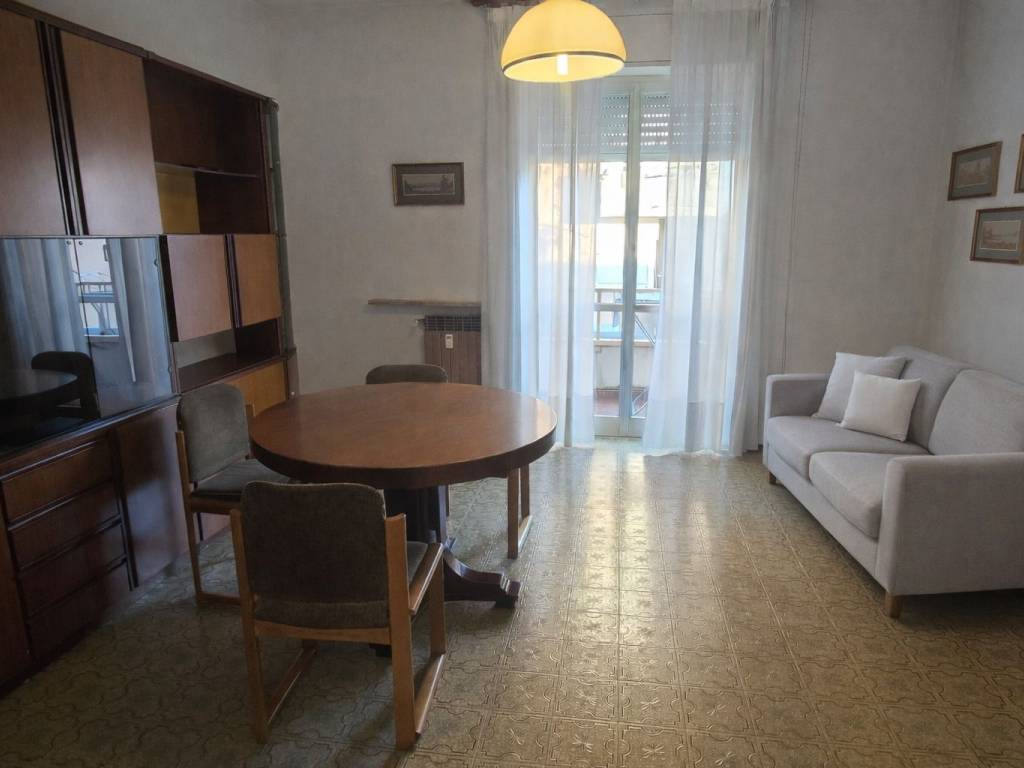 appartamento in vendita a Gallarate in zona Cascinetta