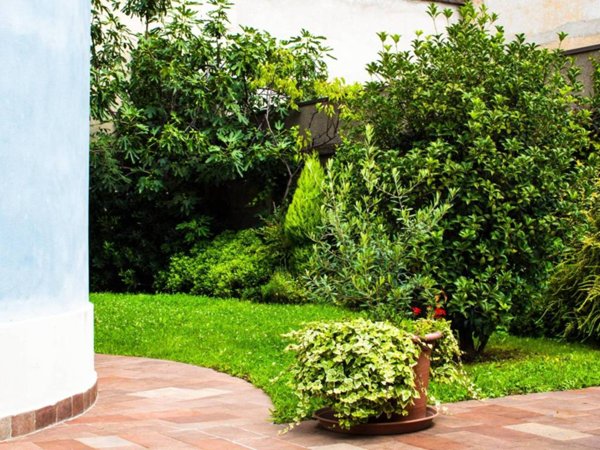 casa indipendente in vendita a Gallarate