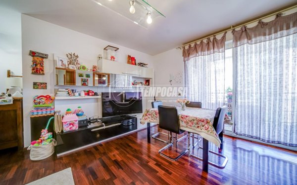 appartamento in vendita a Gallarate in zona Cascinetta