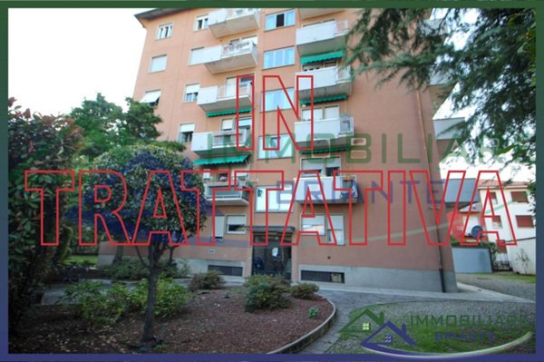 appartamento in vendita a Gallarate in zona Sciarè