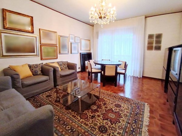 appartamento in vendita a Gallarate in zona Sciarè