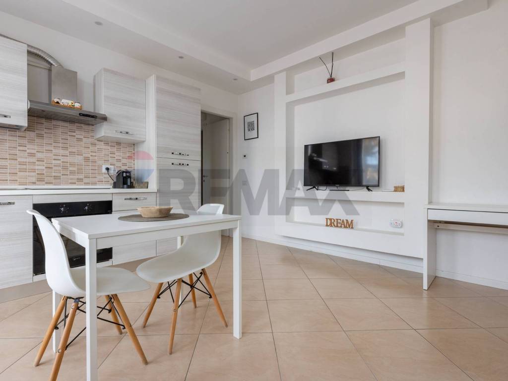 appartamento in vendita a Gallarate in zona Crenna