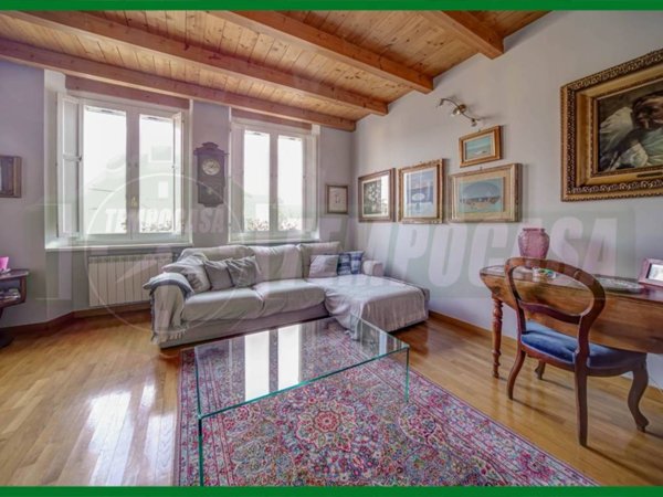 appartamento in vendita a Gallarate in zona Sciarè