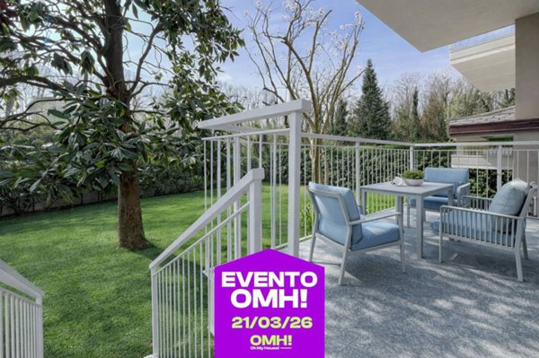 appartamento in vendita a Gallarate in zona Crenna