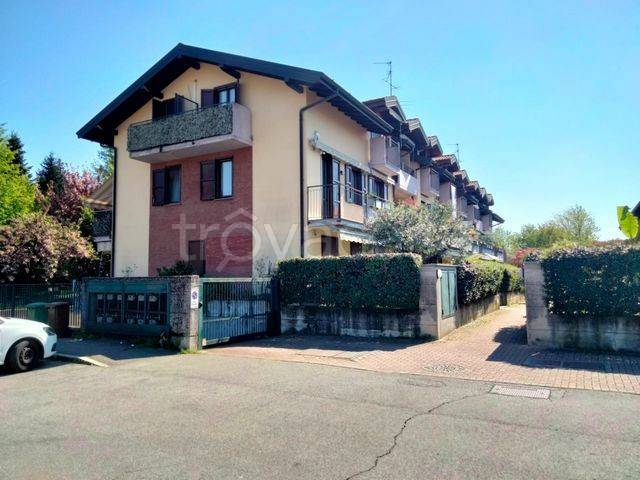 appartamento in vendita a Gallarate in zona Madonna in Campagna