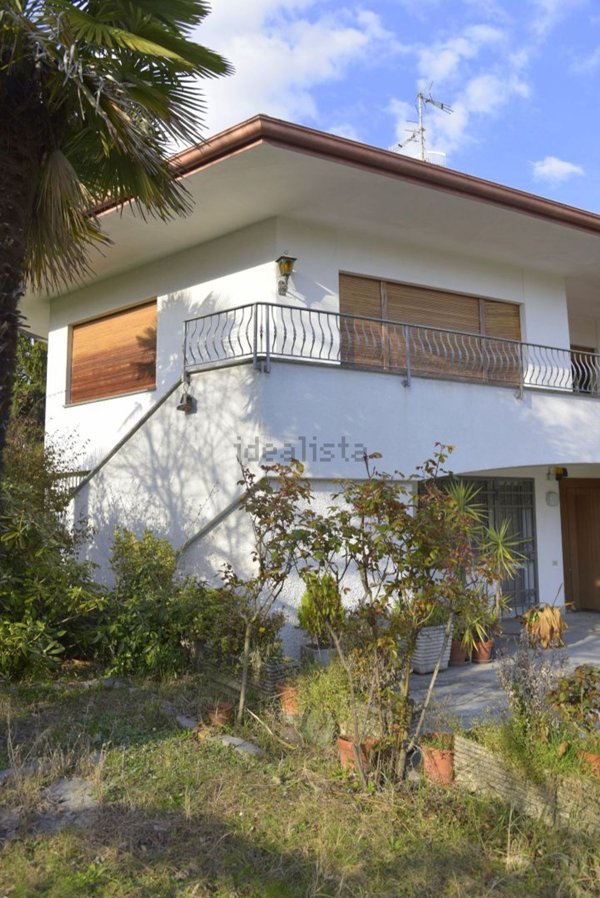 casa indipendente in vendita a Gallarate