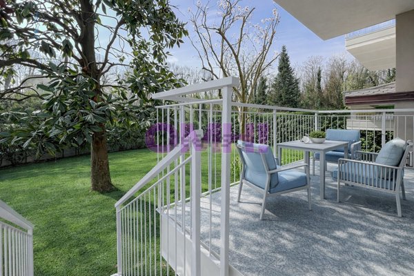 appartamento in vendita a Gallarate in zona Crenna