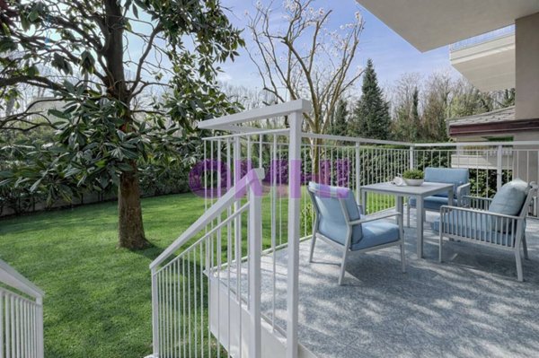 appartamento in vendita a Gallarate in zona Crenna