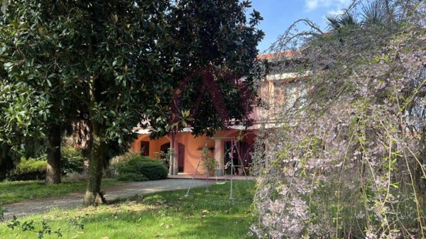 casa indipendente in vendita a Gallarate