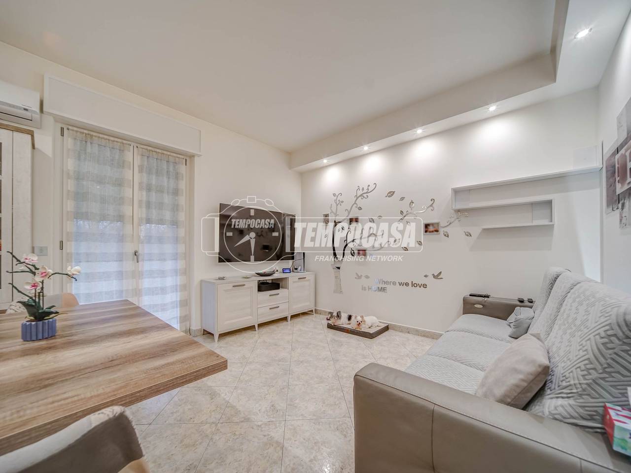 appartamento in vendita a Gallarate in zona Arnate