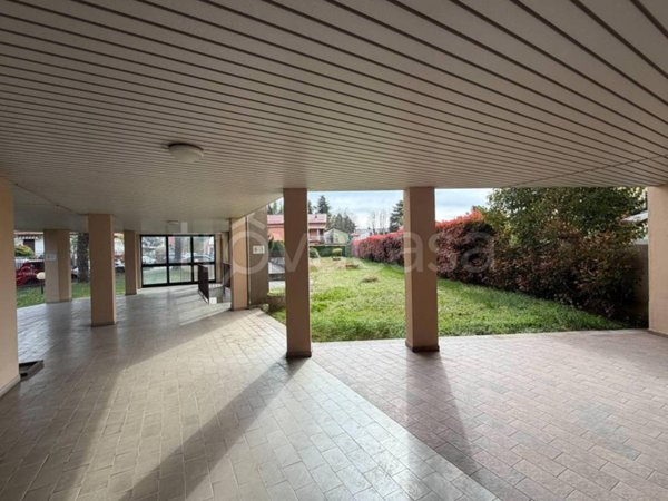 appartamento in vendita a Gallarate in zona Cascinetta
