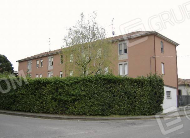 appartamento in vendita a Gallarate in zona Sciarè