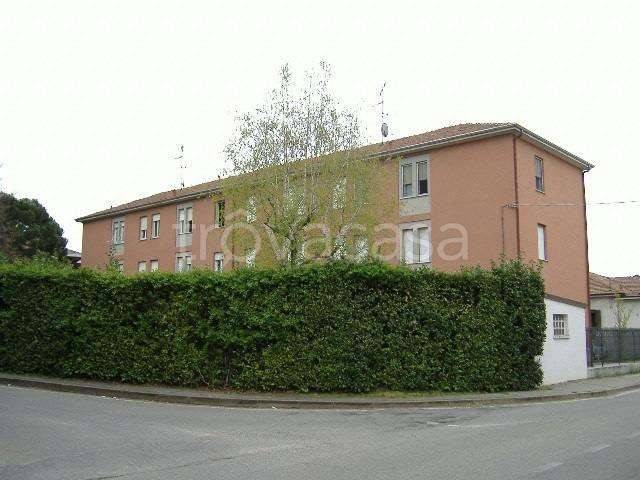 appartamento in vendita a Gallarate in zona Sciarè