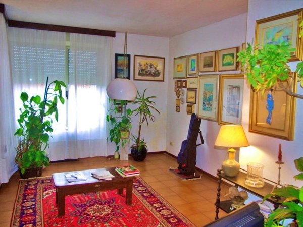 appartamento in vendita a Gallarate in zona Arnate