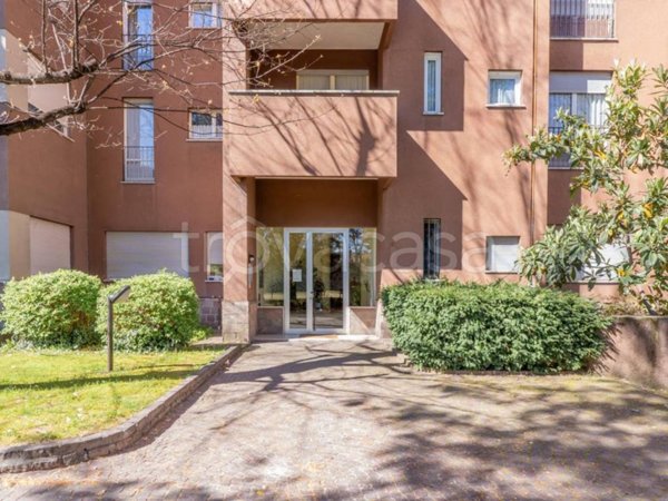 appartamento in vendita a Gallarate in zona Cascinetta