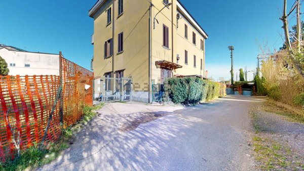 appartamento in vendita a Gallarate in zona Cascinetta