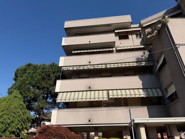 appartamento in vendita a Gallarate in zona Cascinetta
