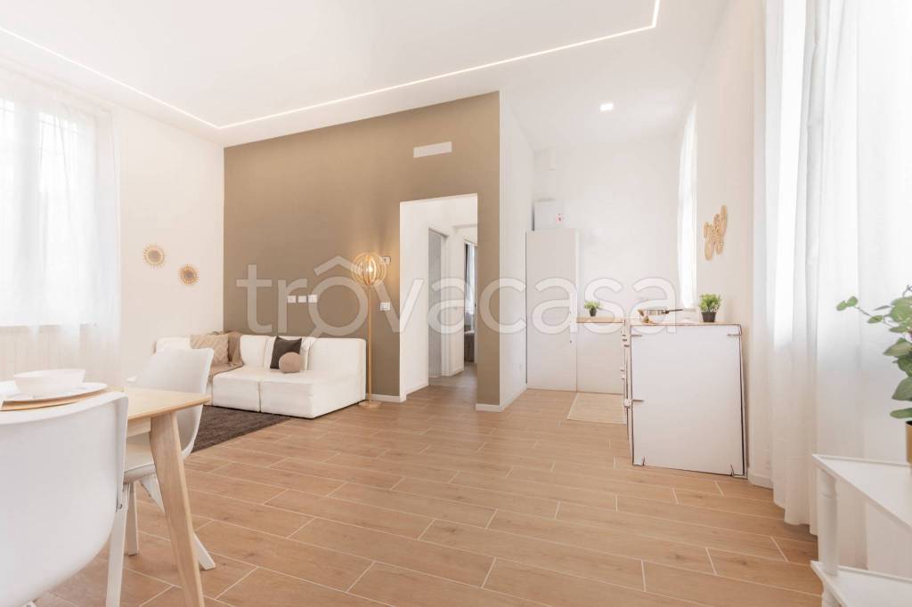 appartamento in vendita a Gallarate in zona Madonna in Campagna
