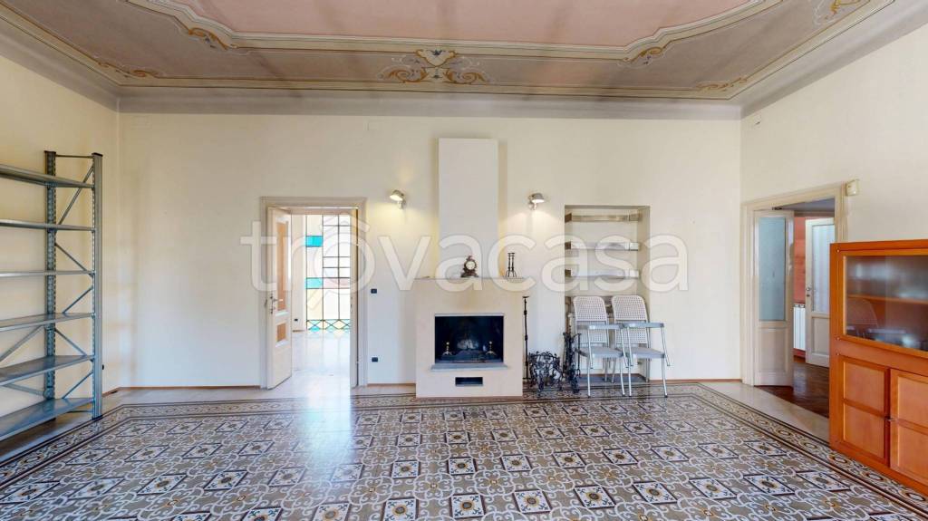 appartamento in vendita a Gallarate in zona Crenna