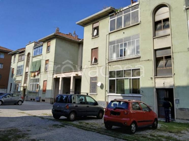 appartamento in vendita a Gallarate in zona Madonna in Campagna
