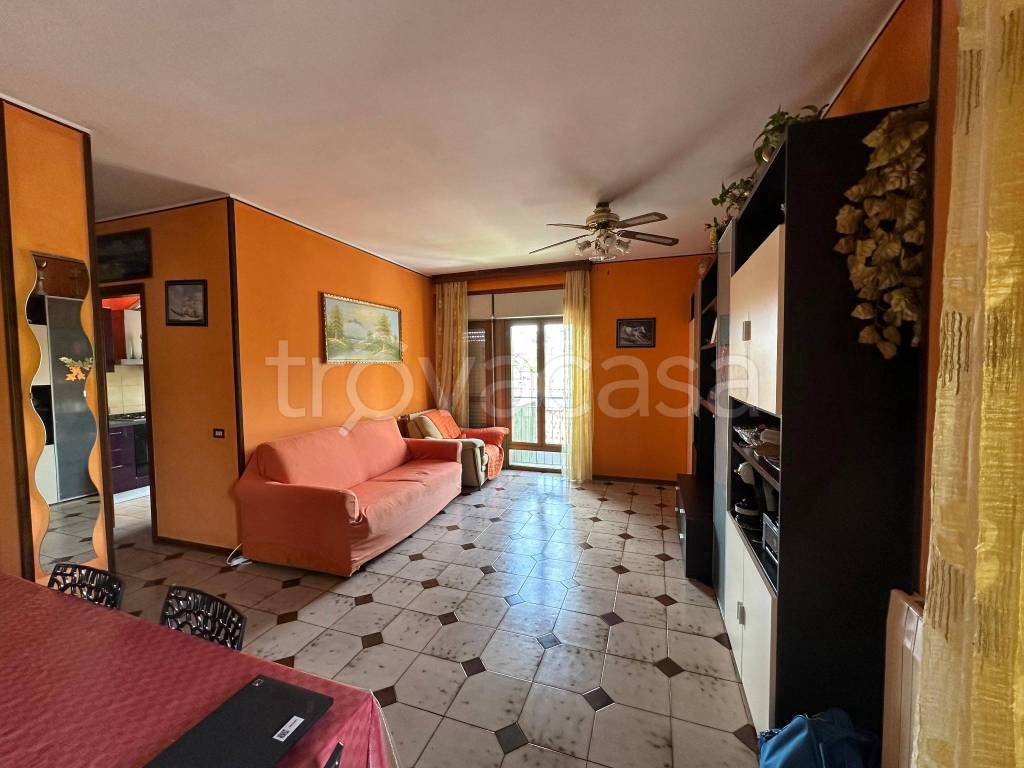 appartamento in vendita a Gallarate in zona Moriggia