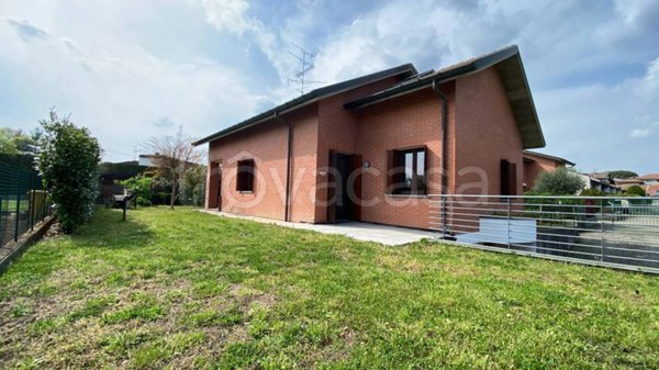 casa indipendente in vendita a Gallarate