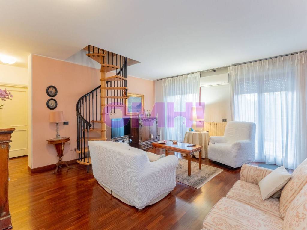 appartamento in vendita a Gallarate