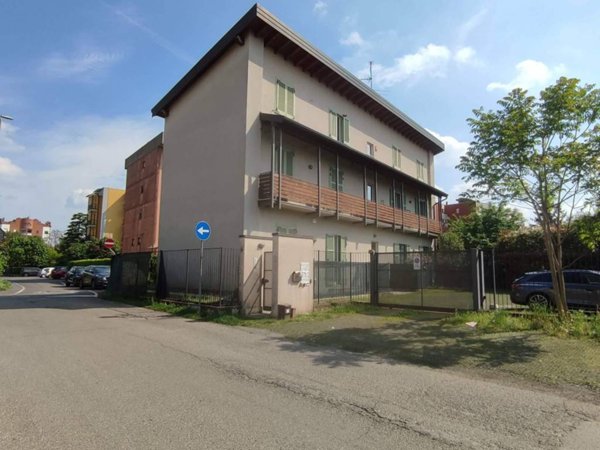 appartamento in vendita a Gallarate in zona Madonna in Campagna