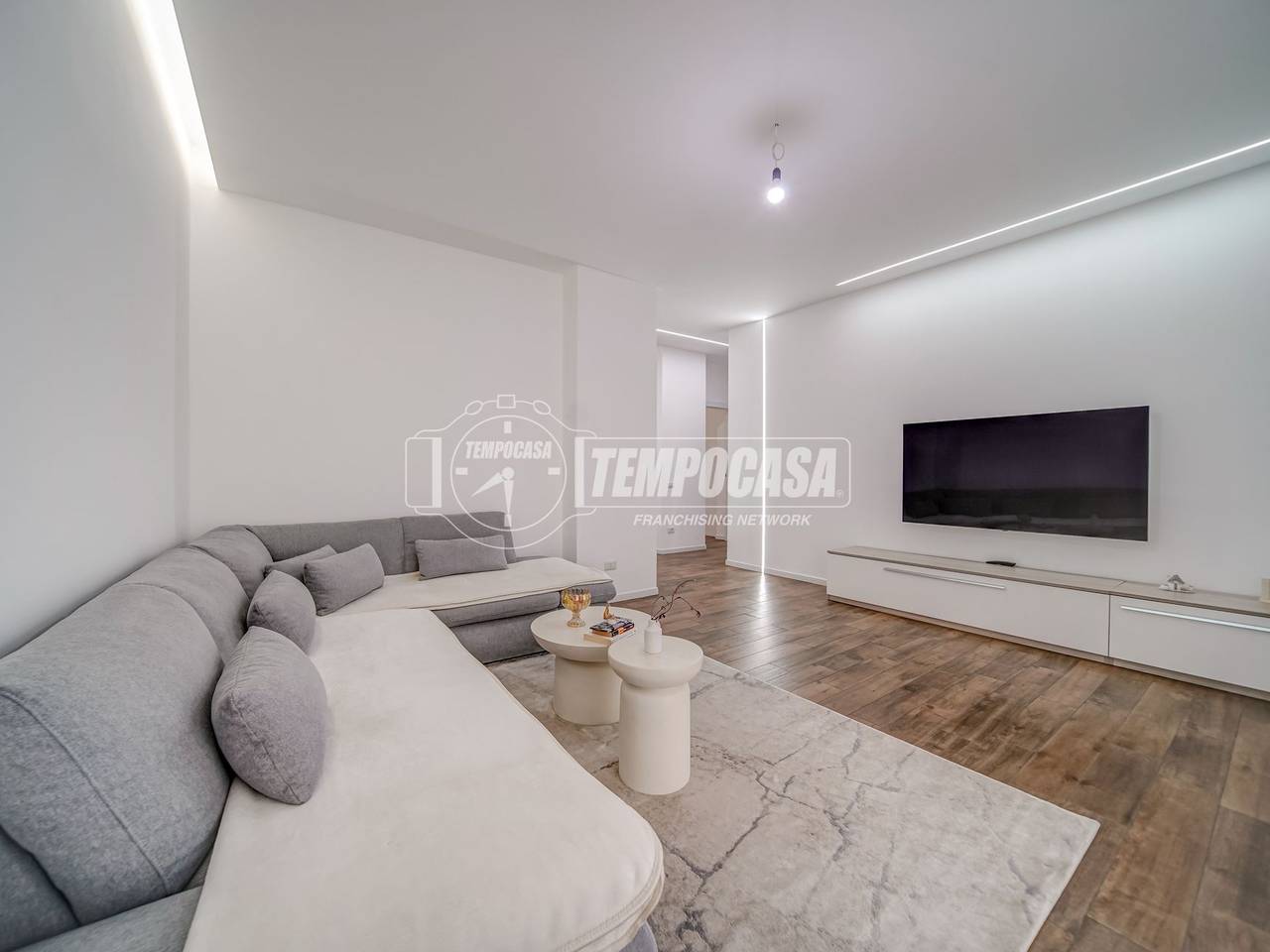 appartamento in vendita a Gallarate in zona Cascinetta