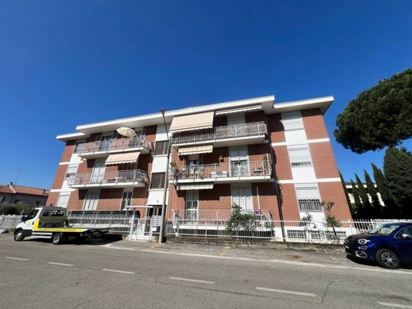 appartamento in vendita a Gallarate in zona Arnate