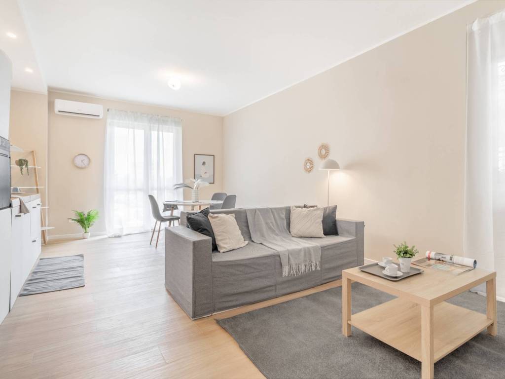 appartamento in vendita a Gallarate in zona Crenna