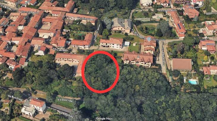 terreno edificabile in vendita a Gallarate in zona Crenna