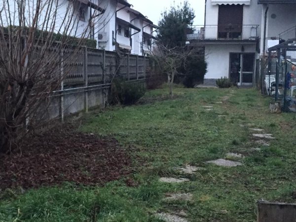 appartamento in vendita a Gallarate in zona Madonna in Campagna