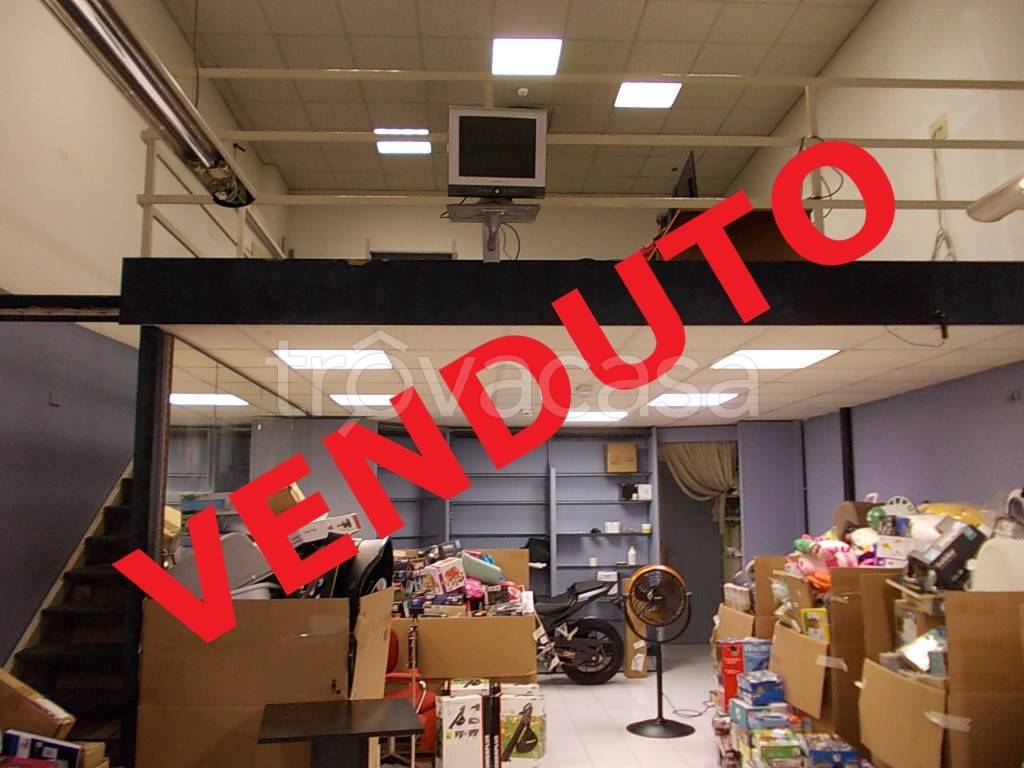 negozio in vendita a Gallarate