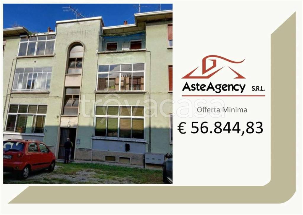 appartamento in vendita a Gallarate in zona Madonna in Campagna