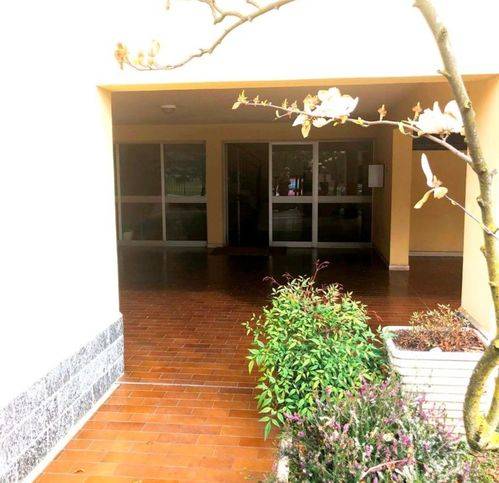 negozio in vendita a Gallarate in zona Cascinetta
