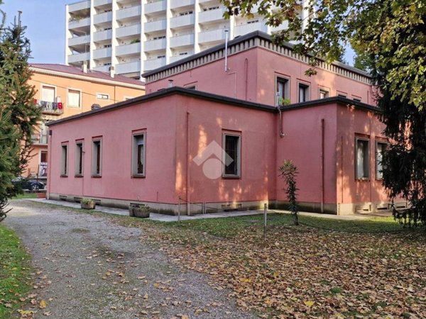 appartamento in vendita a Gallarate in zona Cascinetta