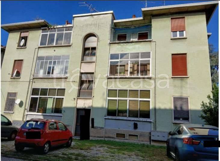 appartamento in vendita a Gallarate in zona Madonna in Campagna