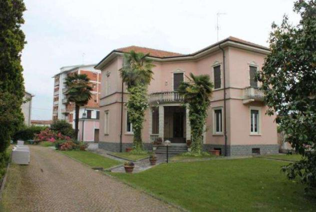 casa indipendente in vendita a Gallarate
