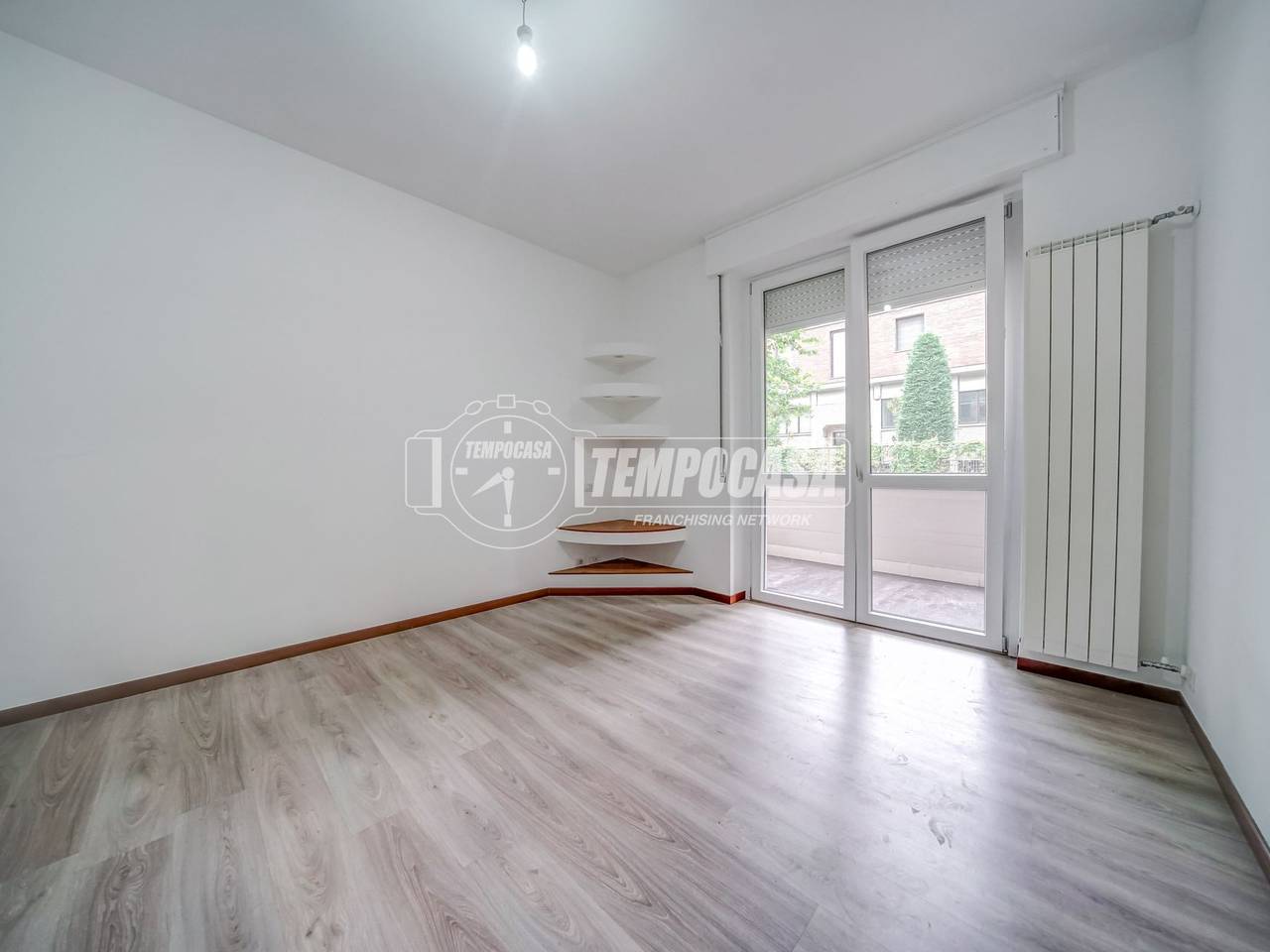 appartamento in vendita a Gallarate in zona Sciarè