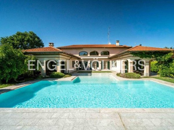 casa indipendente in vendita a Gallarate